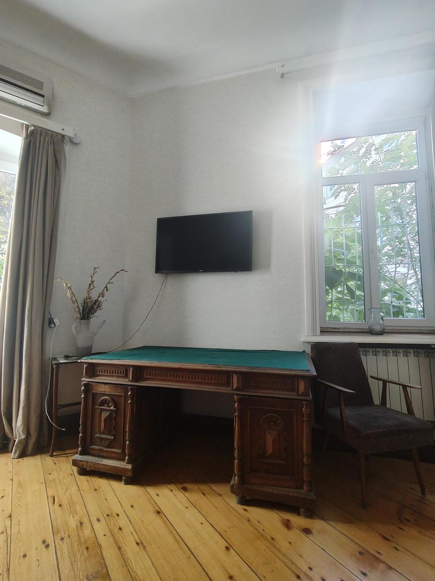 Ambience Hostel & Apartments Тбилиси Экстерьер фото