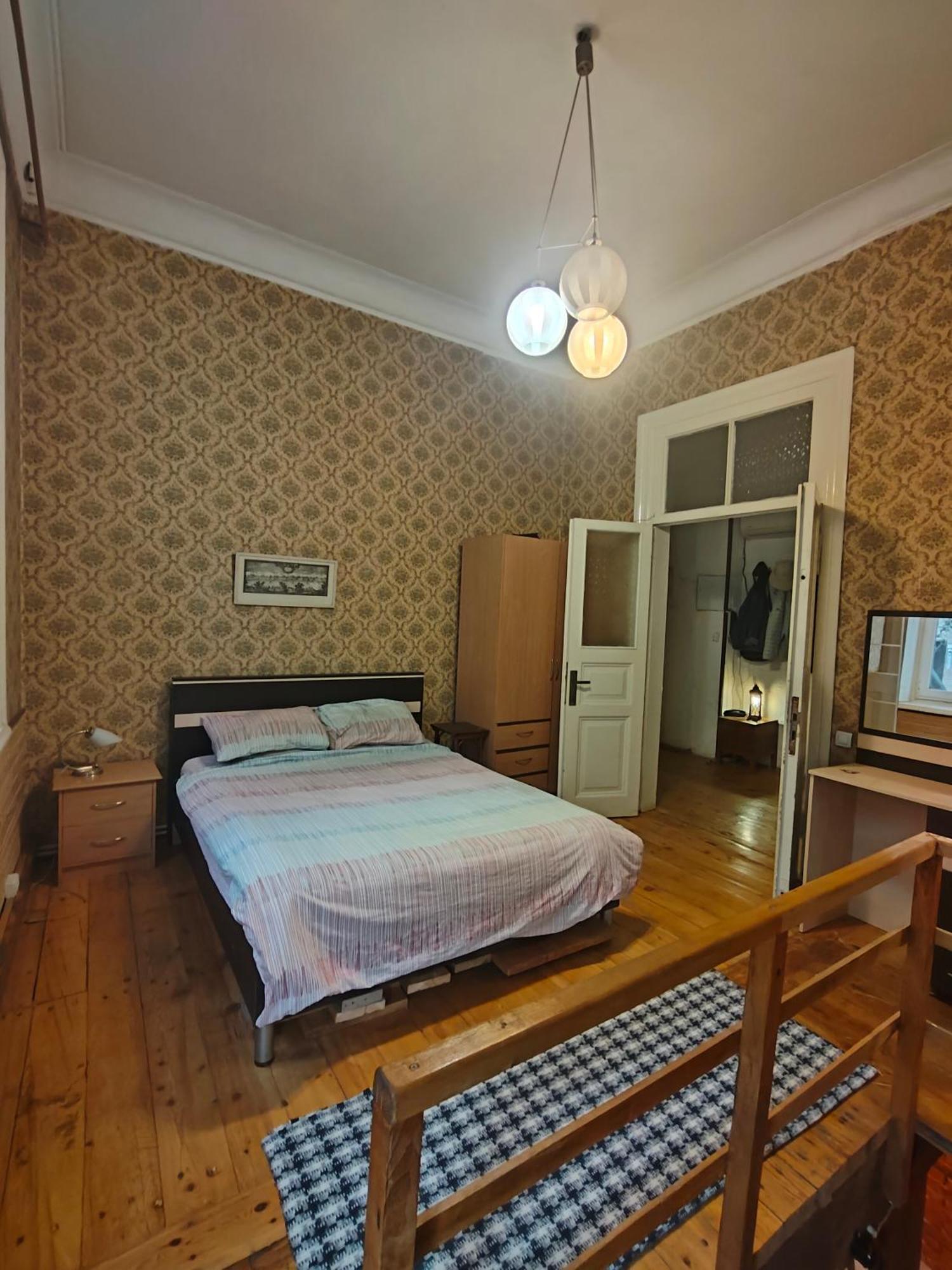 Ambience Hostel & Apartments Тбилиси Экстерьер фото